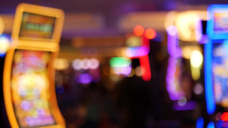 Live dealer casino table with multiple camera angles on rajabos login